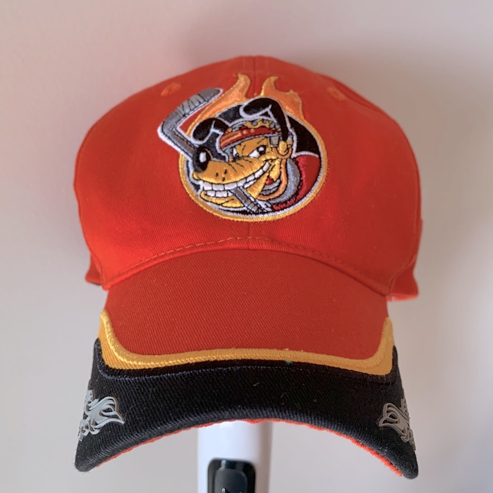 Vintage Walt Disney World Pluto K9 Hockey Fitted Cap - size Youth